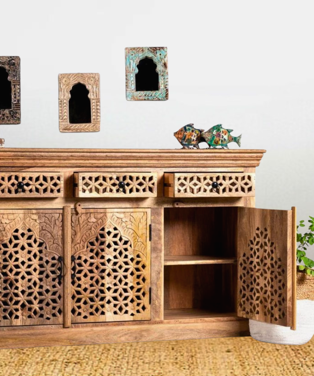 Close-up of the hand-carved jali lattice design