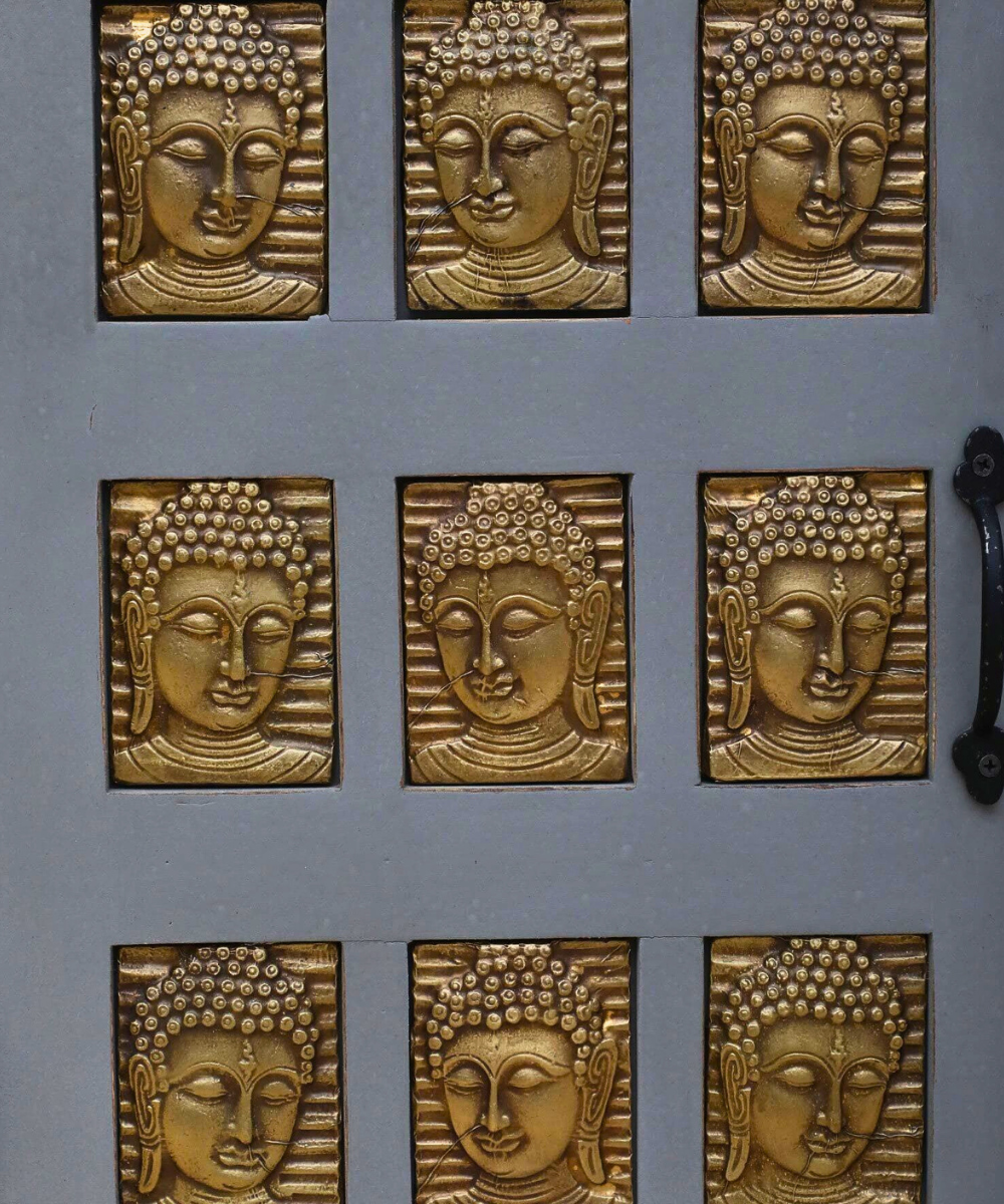 Rustic Sideboard in Dining Area – Perfect for Organizing Essentials