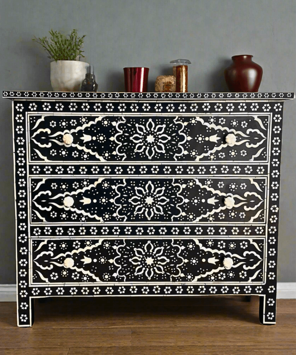 Niktan Export Bone Inlay Chest of Drawers Black Floral Pattern Drawer Chest - NikTan Export
Full front view of Black Floral Bone Inlay 3 Drawer Chest
