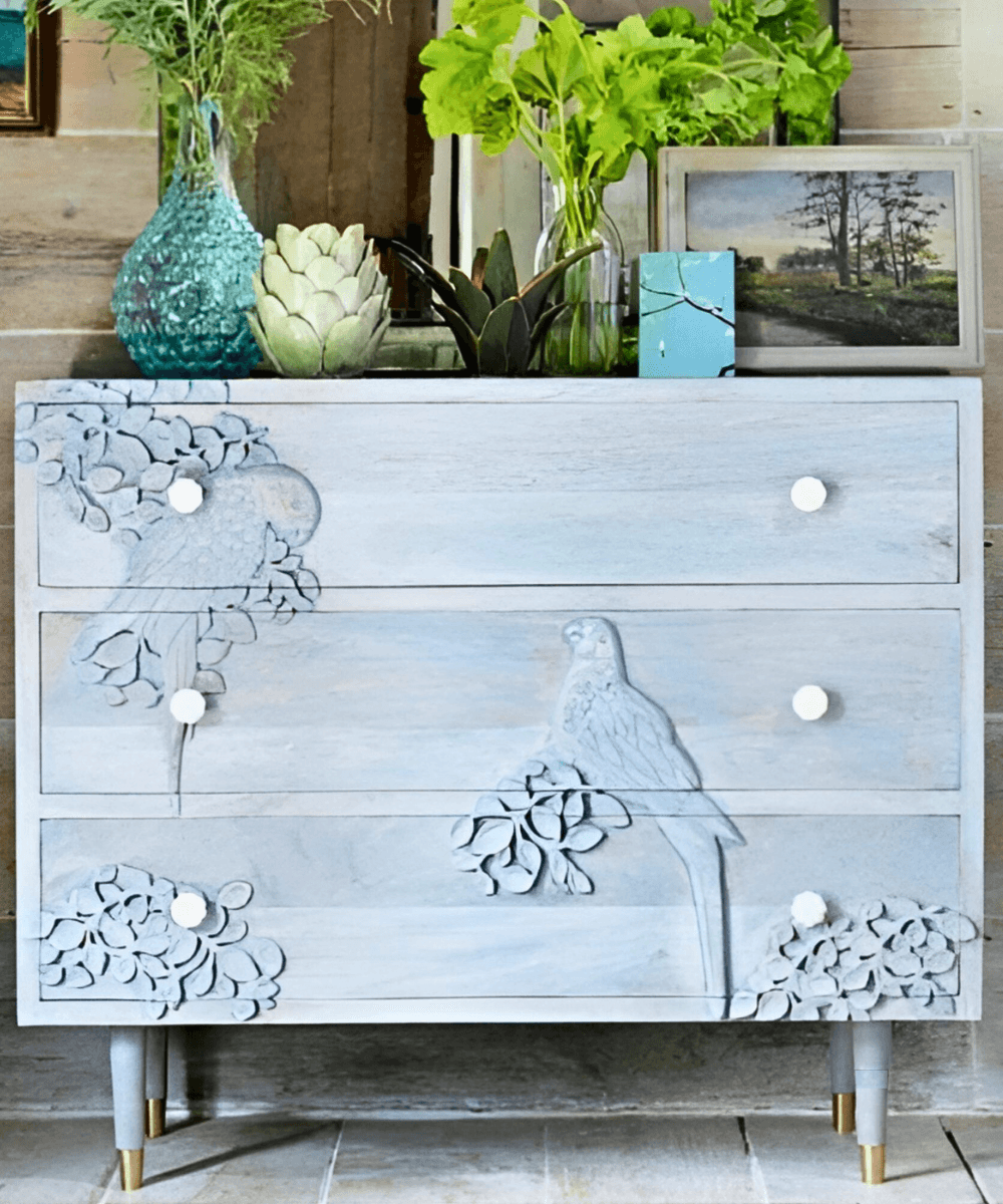 Niktan Export Bird Design Cabinet with Three Drawers - NikTan Export
Front view of the Bird Cabinet with three drawers in light blue finish