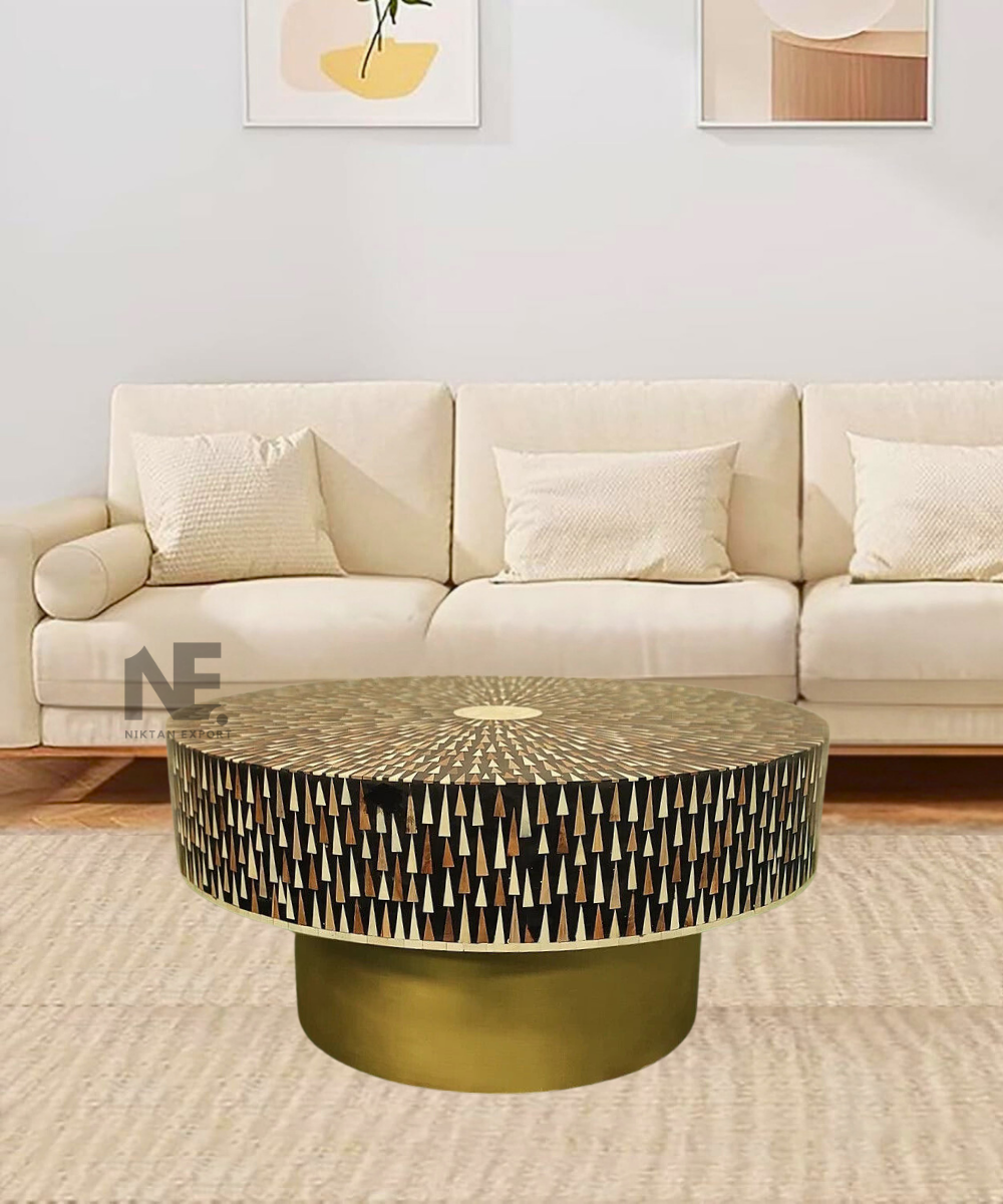 Foldable brass legs detail with rich finish