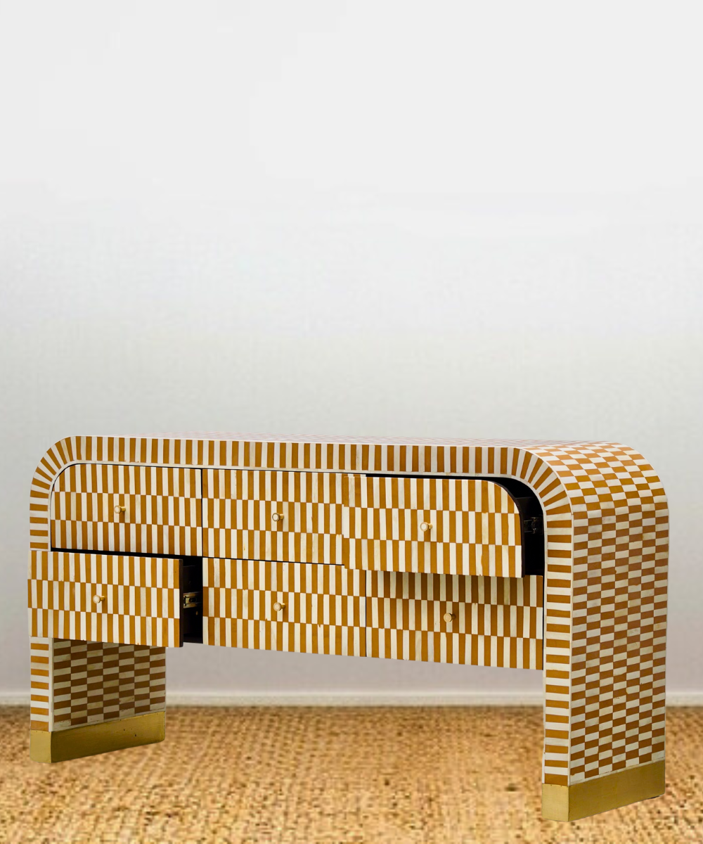 Close-Up of Almond Stripe Inlay Pattern