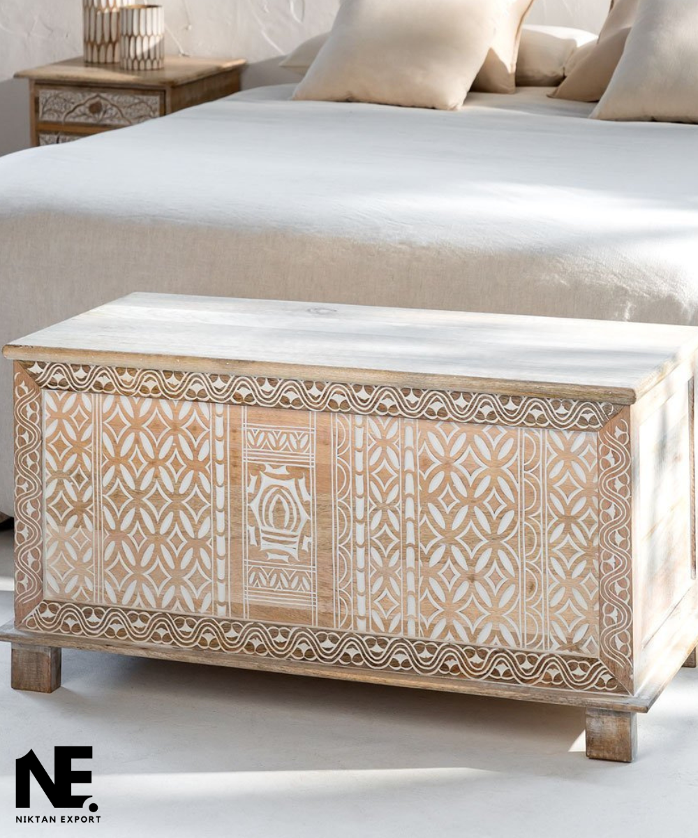 Hand-carved mango wood trunk with natural finish – full front view