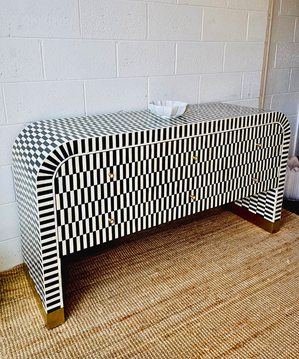 Close-Up of Green Grey Inlay Pattern