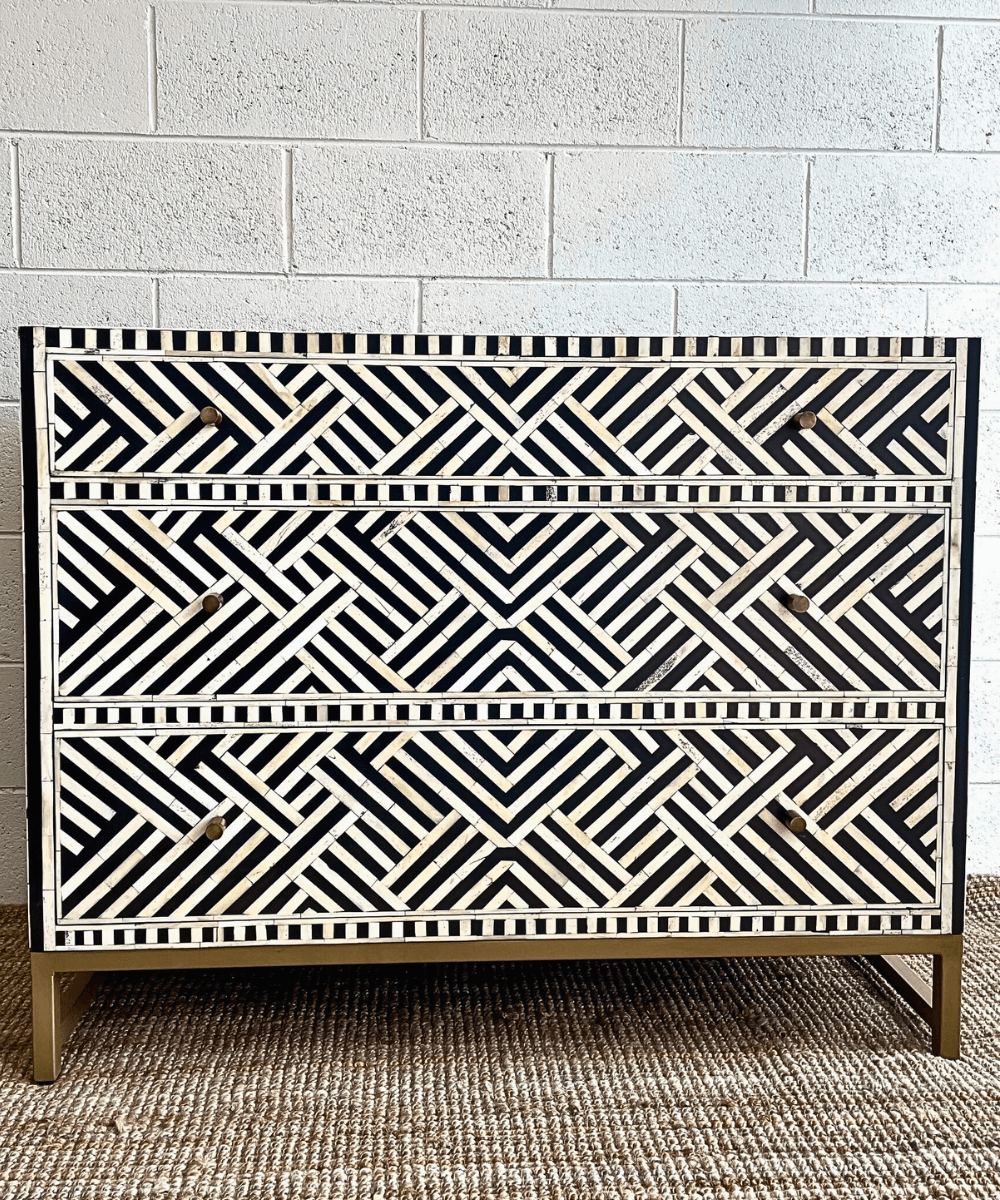 Niktan Export Bone Inlay 3 Drawers Chest of Drawers Black Optical Pattern - NikTan Export
Front view of Black Optical Bone Inlay 3-Drawer Chest with brass legs