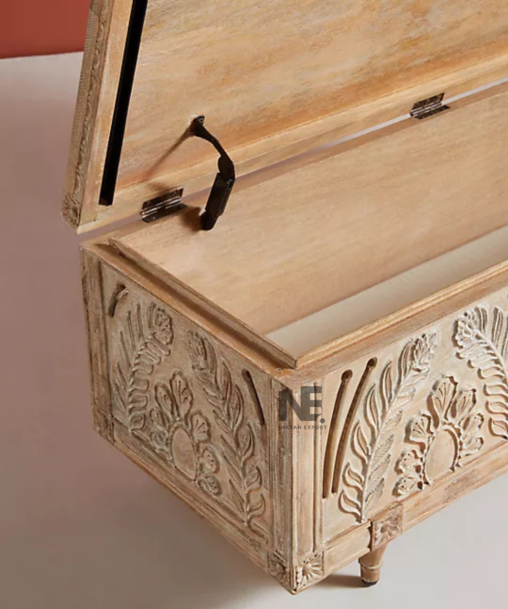 Decorative wooden blanket chest with natural beige finish