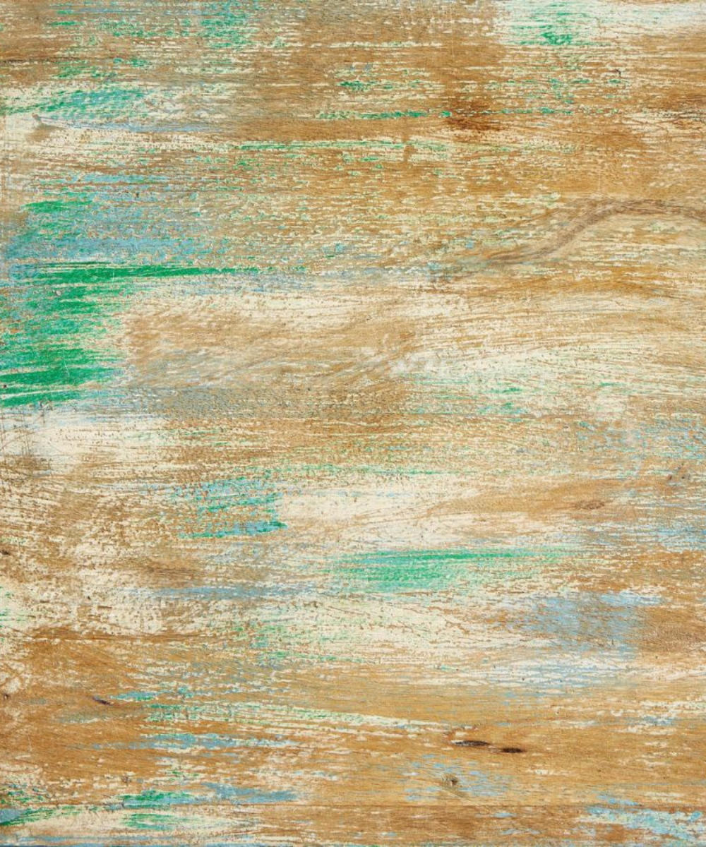 Hand-carved pattern detail – zoomed