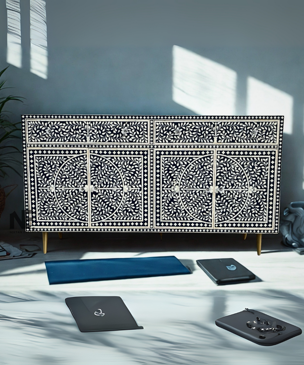 Handmade detailing by artisan – inlay in progress