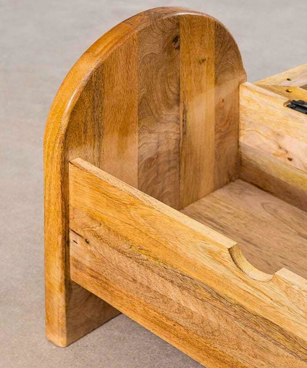 Top view of the cotton upholstered seat