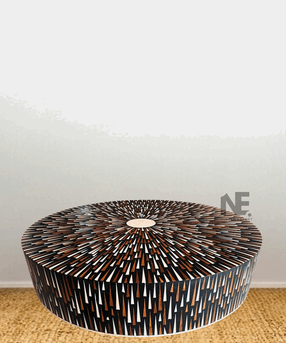 Folded table view – compact and elegant