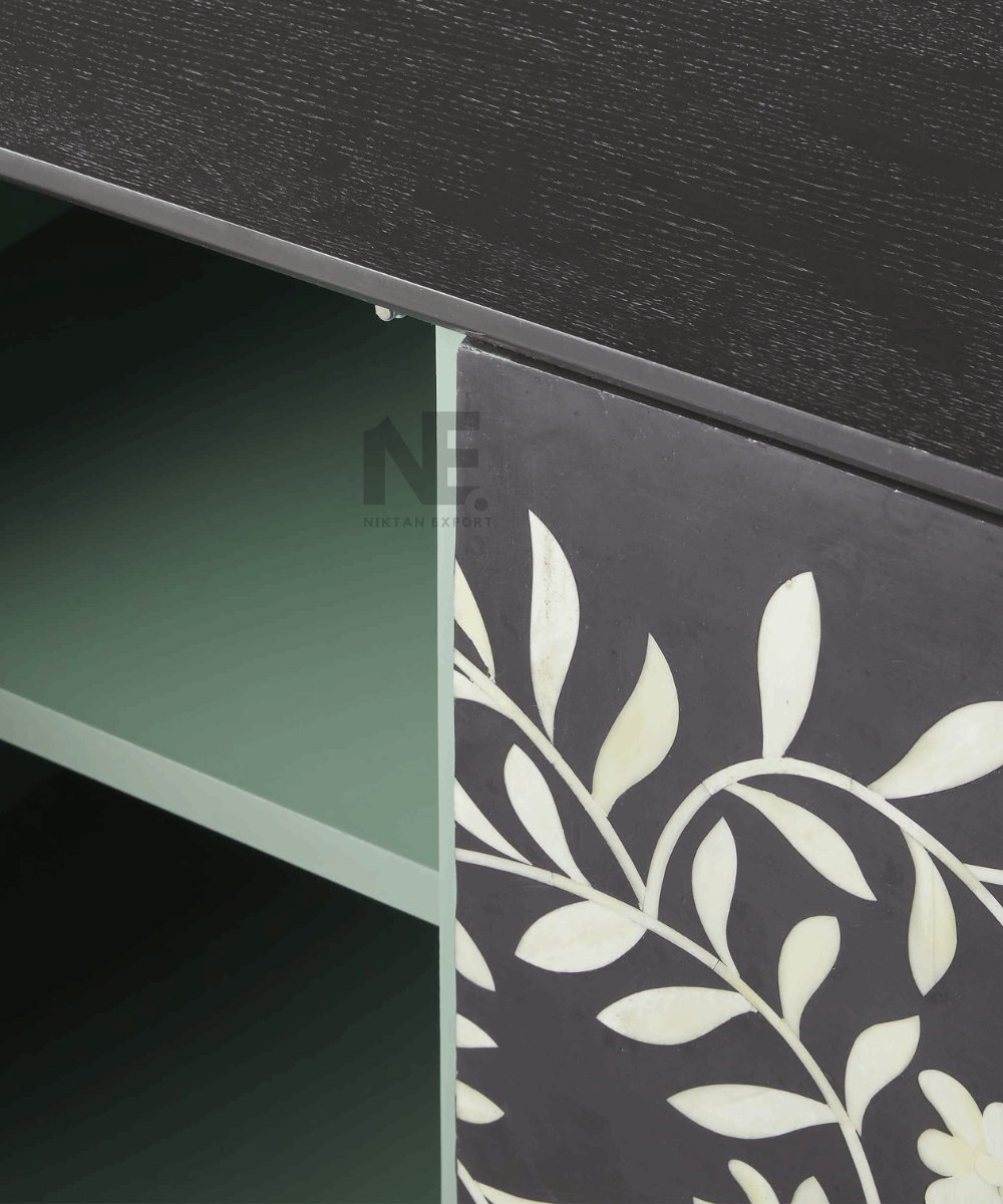 Handcrafted inlay pattern zoomed-in detail