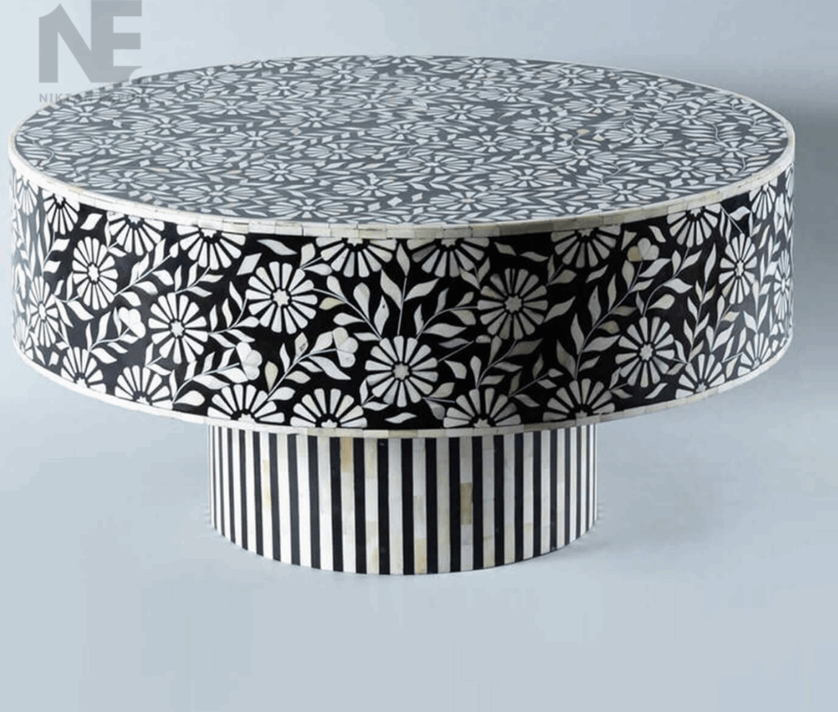 Side profile showing curved edges and fine craftsmanship