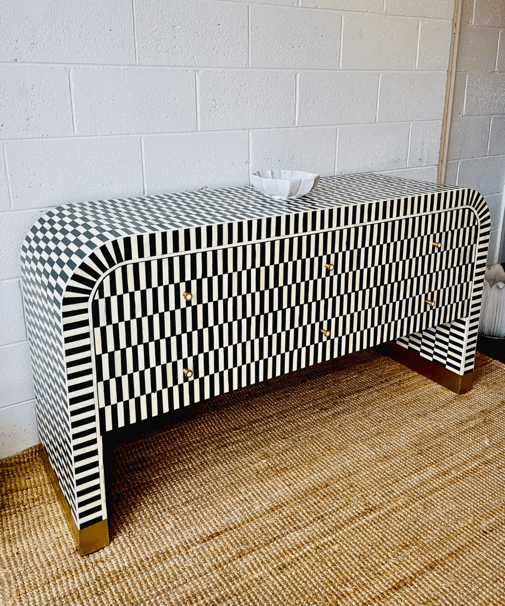 Close-Up of Green Grey Inlay Pattern