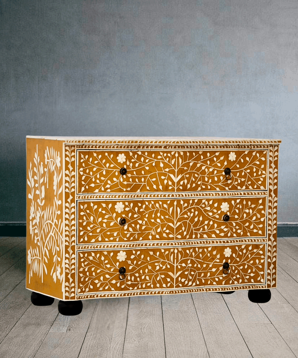 Almond Floral Inlay Design Close-Up