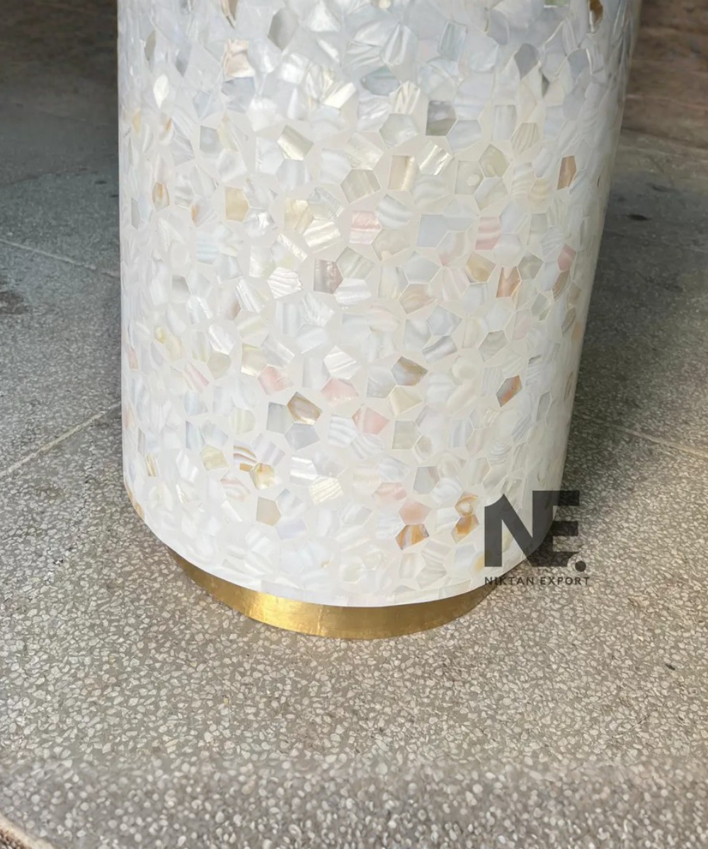 Decorative shell inlay round table
